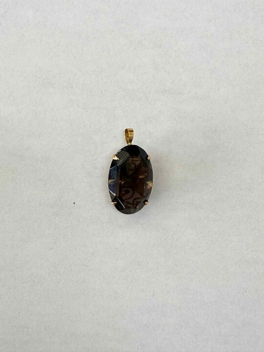 Vintage  Large Gemstone Pendant With Gold Tone Filagree Accent