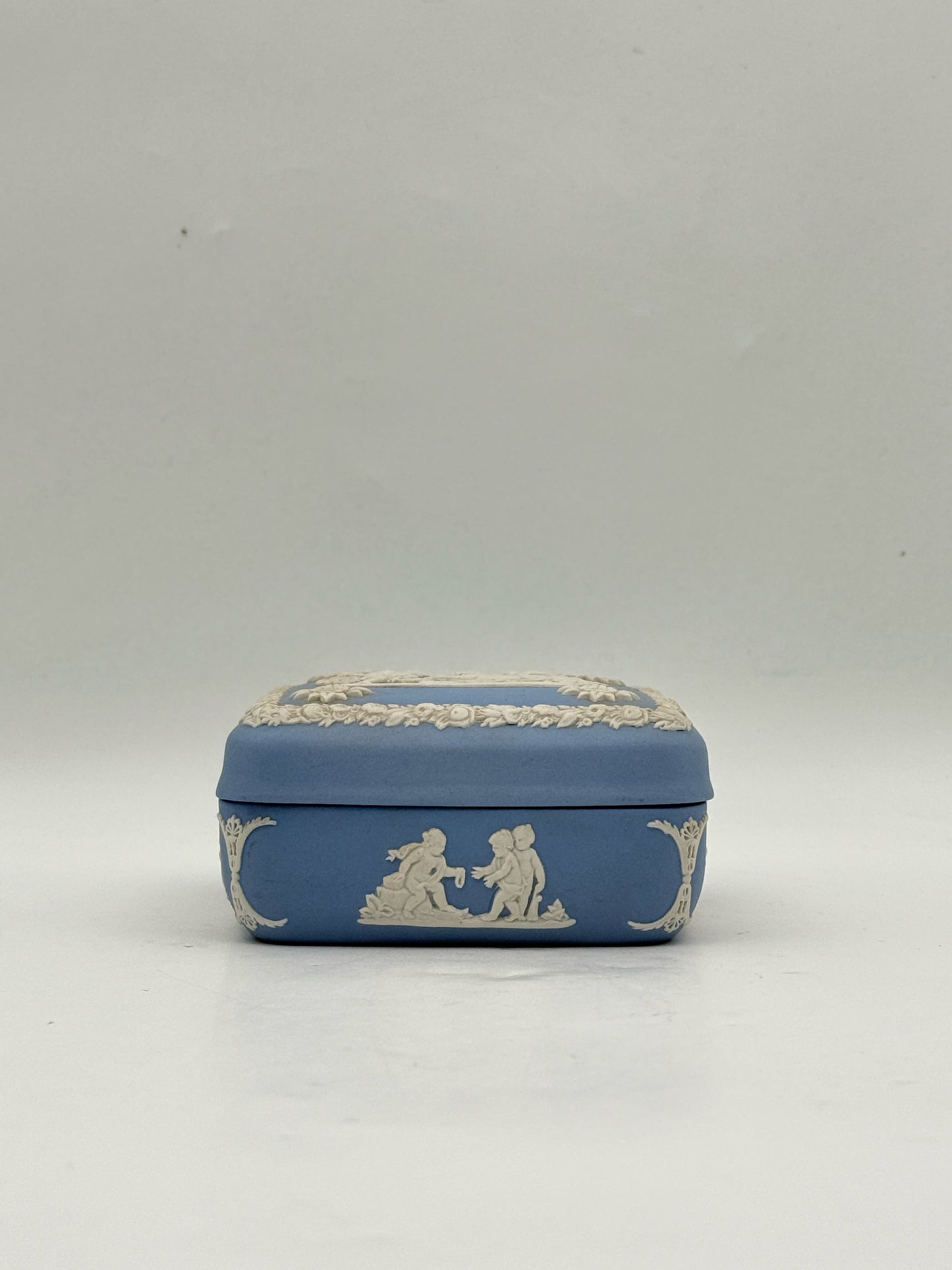 Wedgewood Jasperware Trinket Box Featuring Ullyses