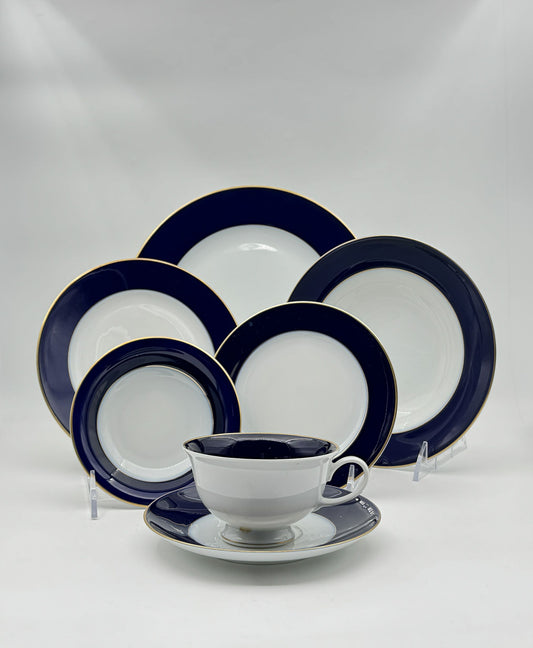 Rosenthal “Classic Rose – Cobalt” 88-Piece Dinnerware Service for 12