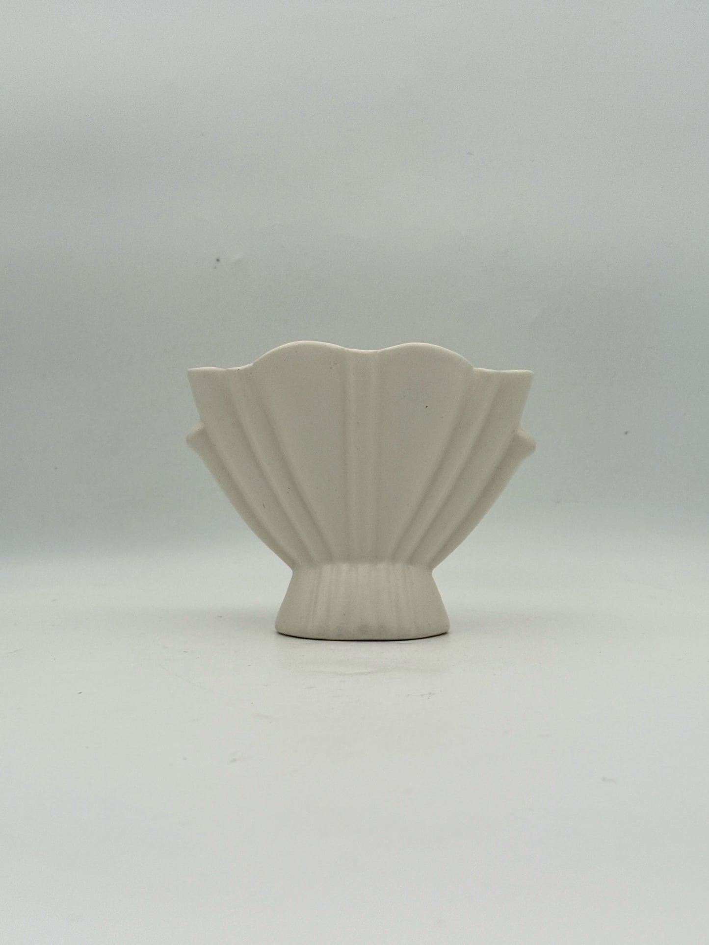 Mid Century Bauer White Fan Vase