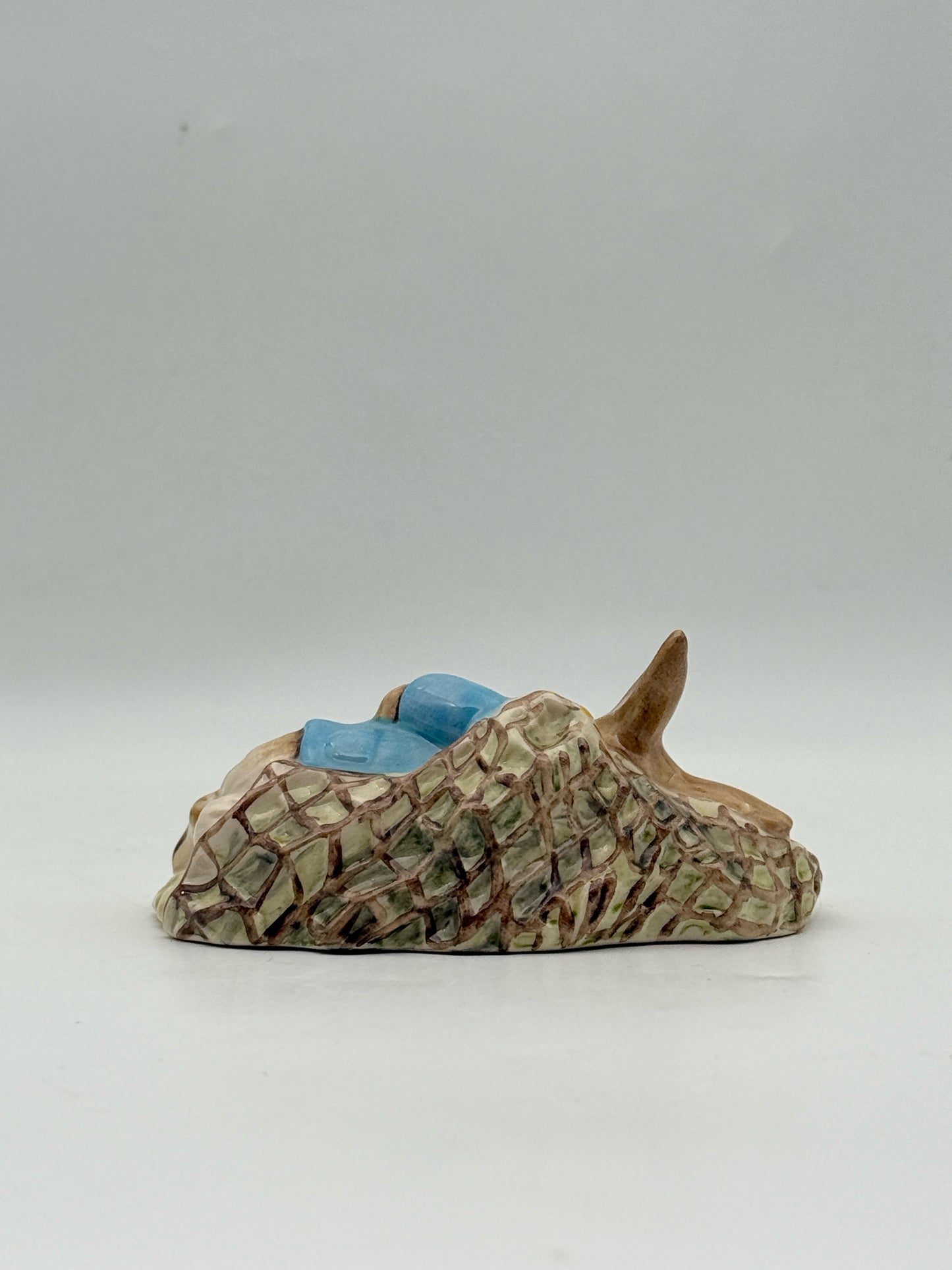 Royal Albert Beatrix Potter- Peter In The Gooseberry Net