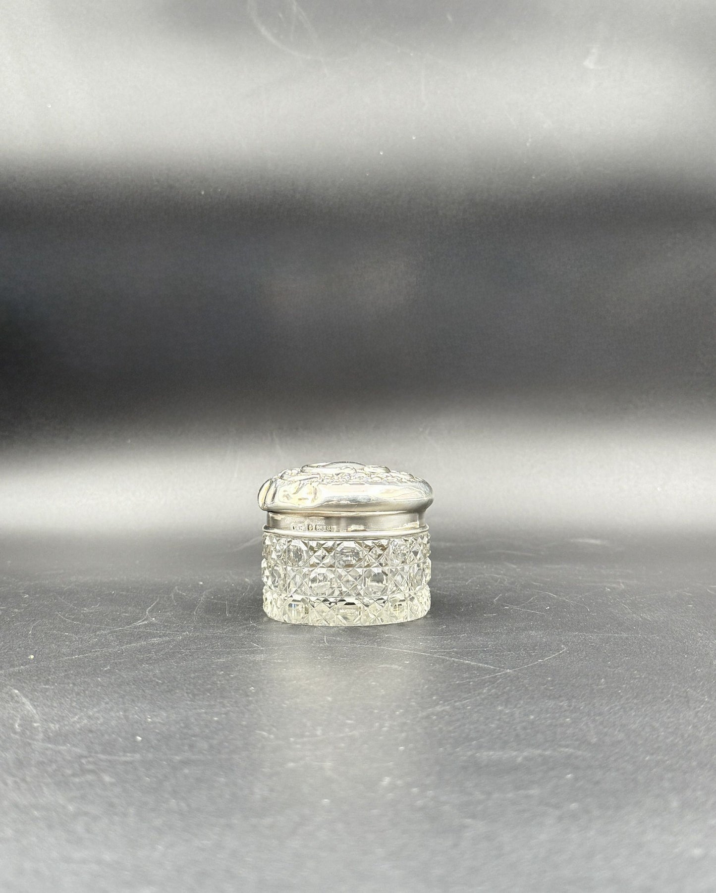 Sterling Silver Vanity Jar – Repoussé Lid Birmingham England c.1900