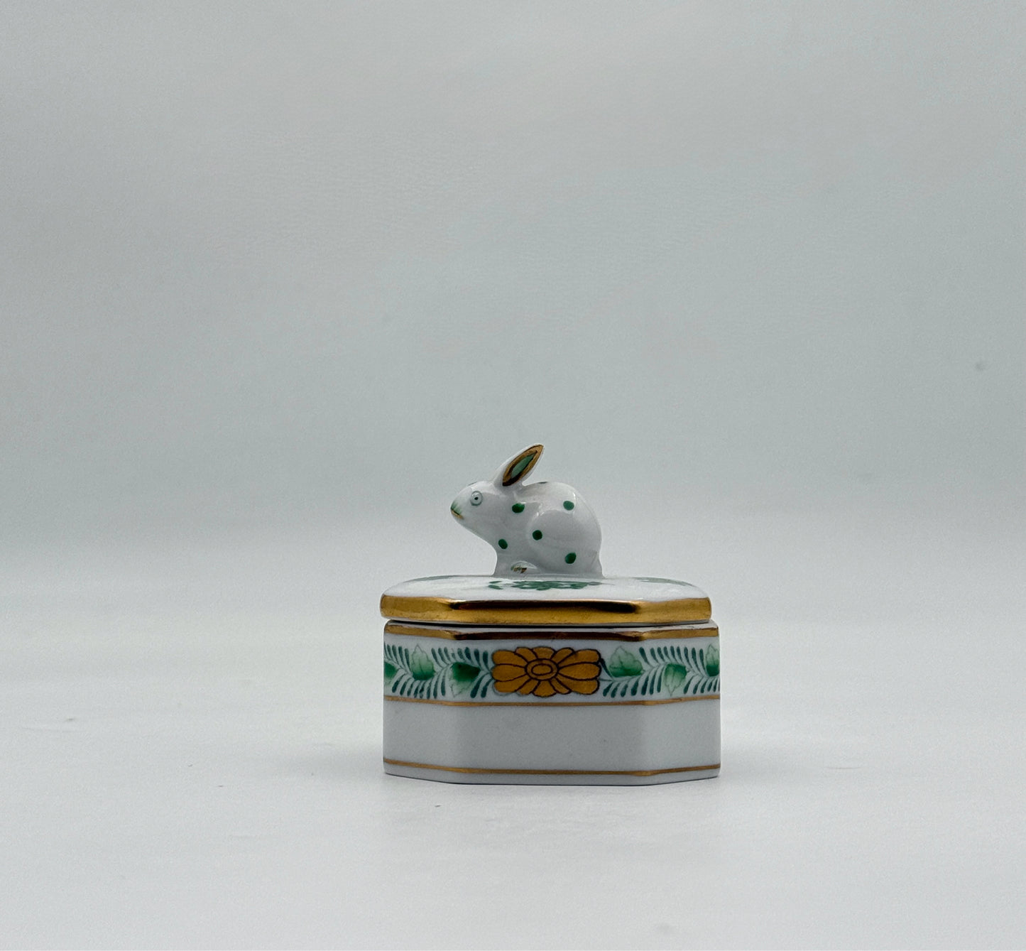 Herend Green Chinese Bouquet Rabbit Box