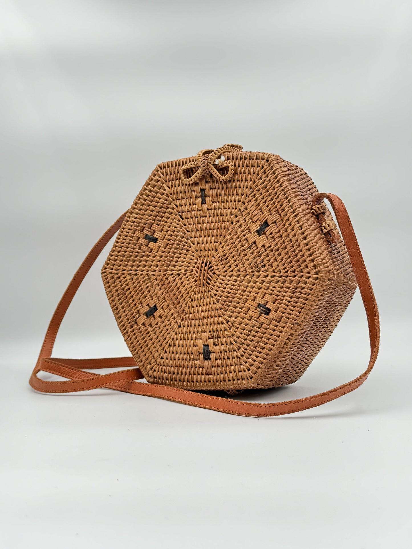 Ata Vine Diamond Crossbody Bag – Handwoven Rattan Purse with Batik Lining
