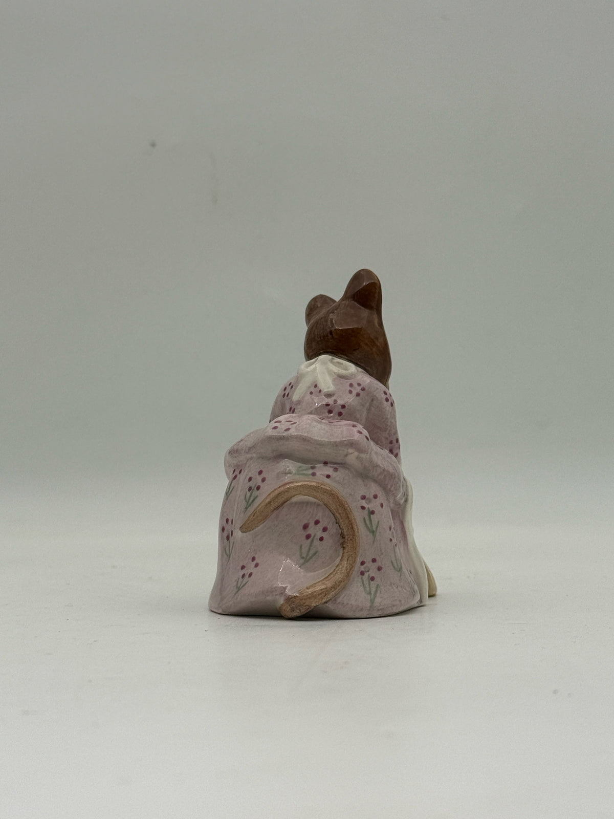 Beswick Beatrix Potter "Hunca Munca Sweeping" Figurine