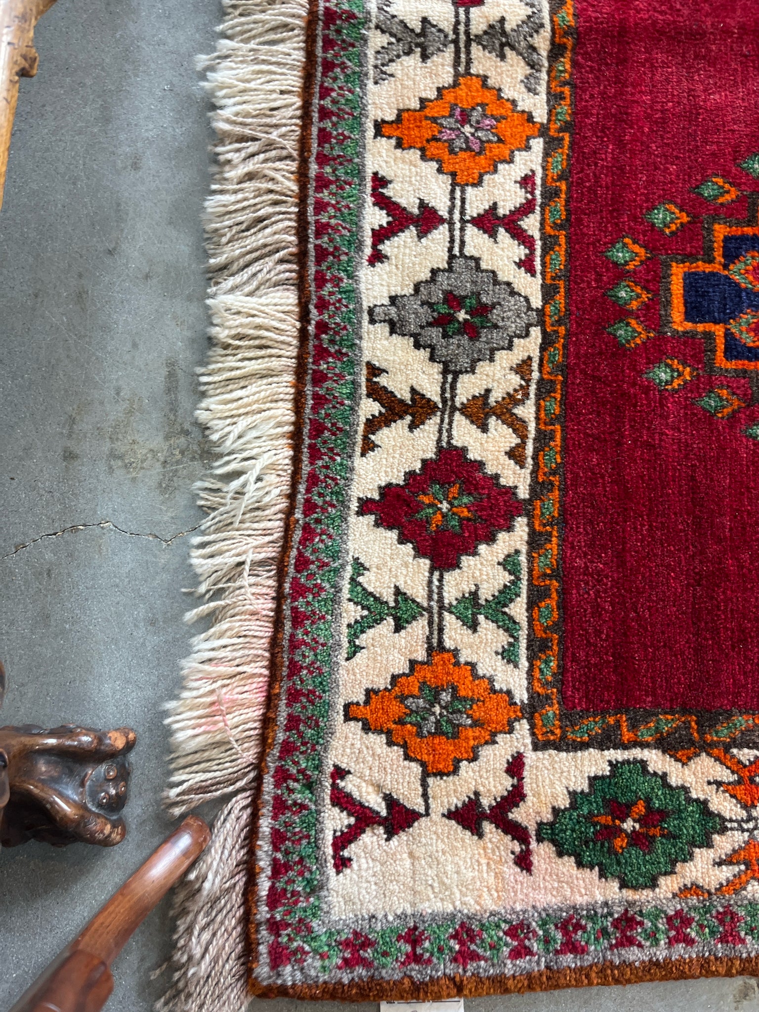 Vintage Shiraz Persian Rug – Hand-Knotted Wool Tribal Geometric Design