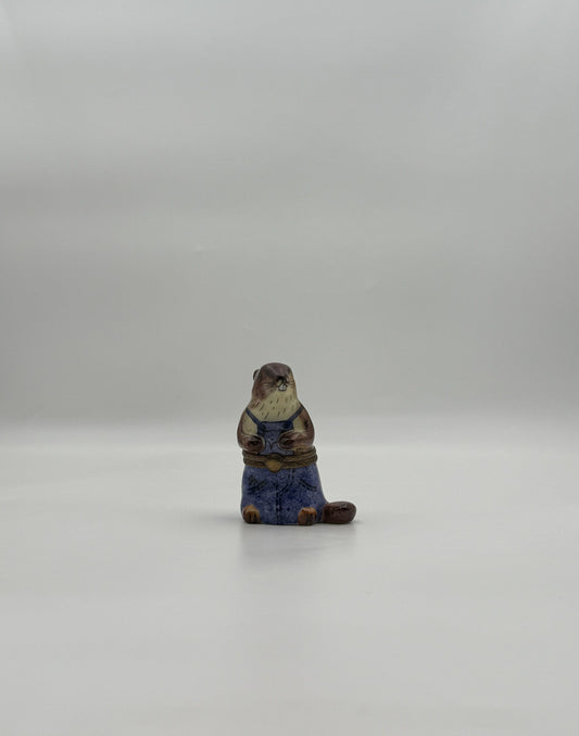 Limoges France Beaver Porcelain Trinket Box Hand-Painted Collectible