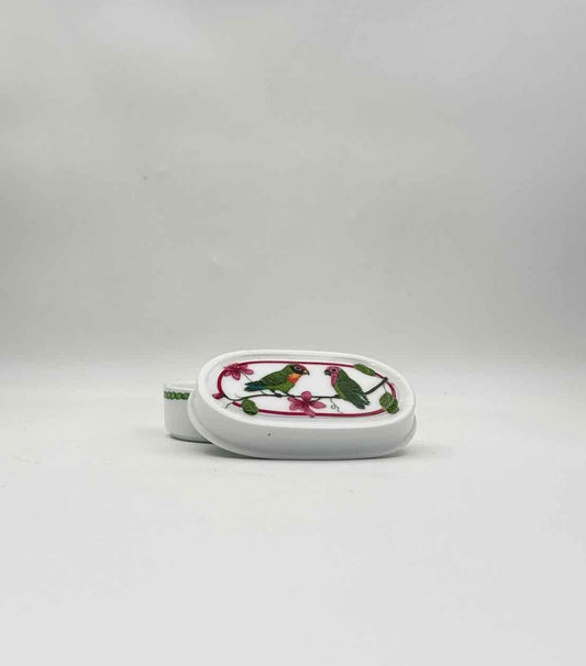 Vintage Lynn Chase Jungle Party Porcelain Box Bird Parrot Trinket Case