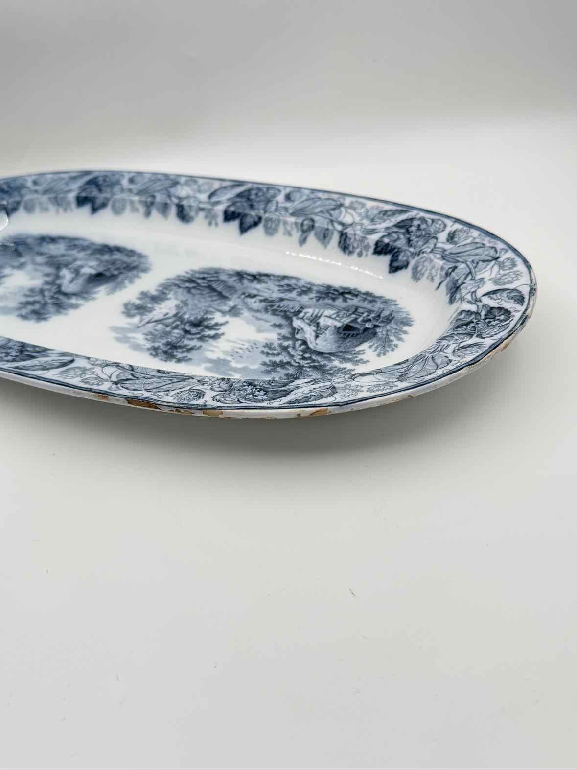 1860 Copeland Hops Pattern Pattern Bread Platter