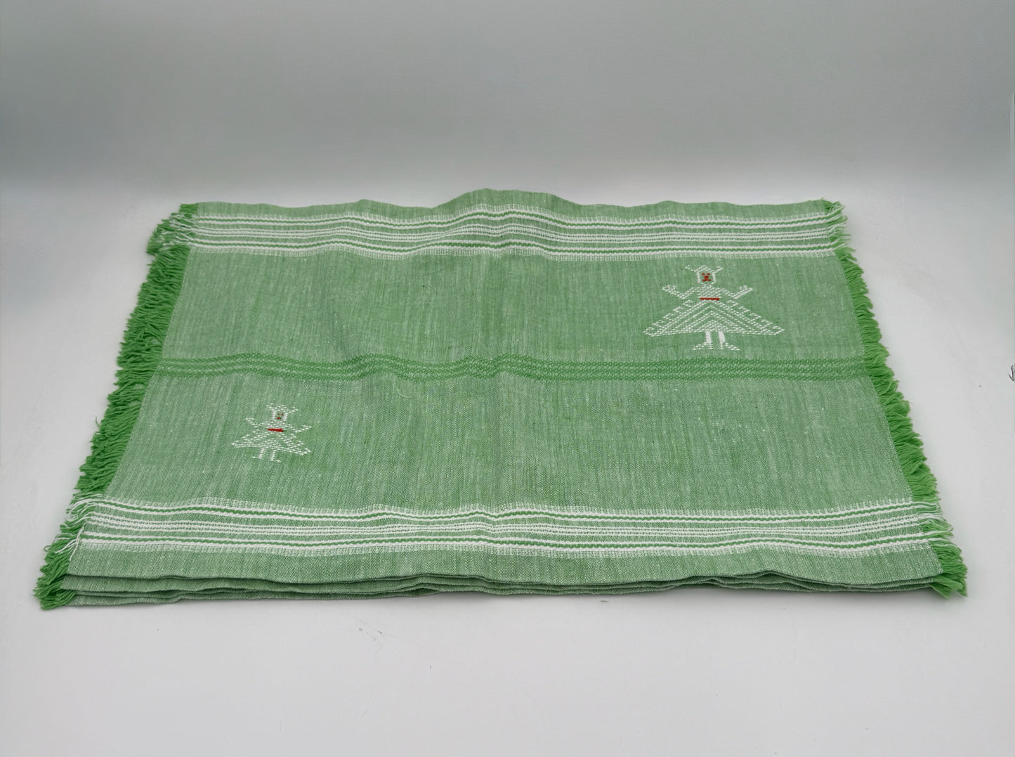 Green Fringed Placemats And Napkins- Set Of 6
