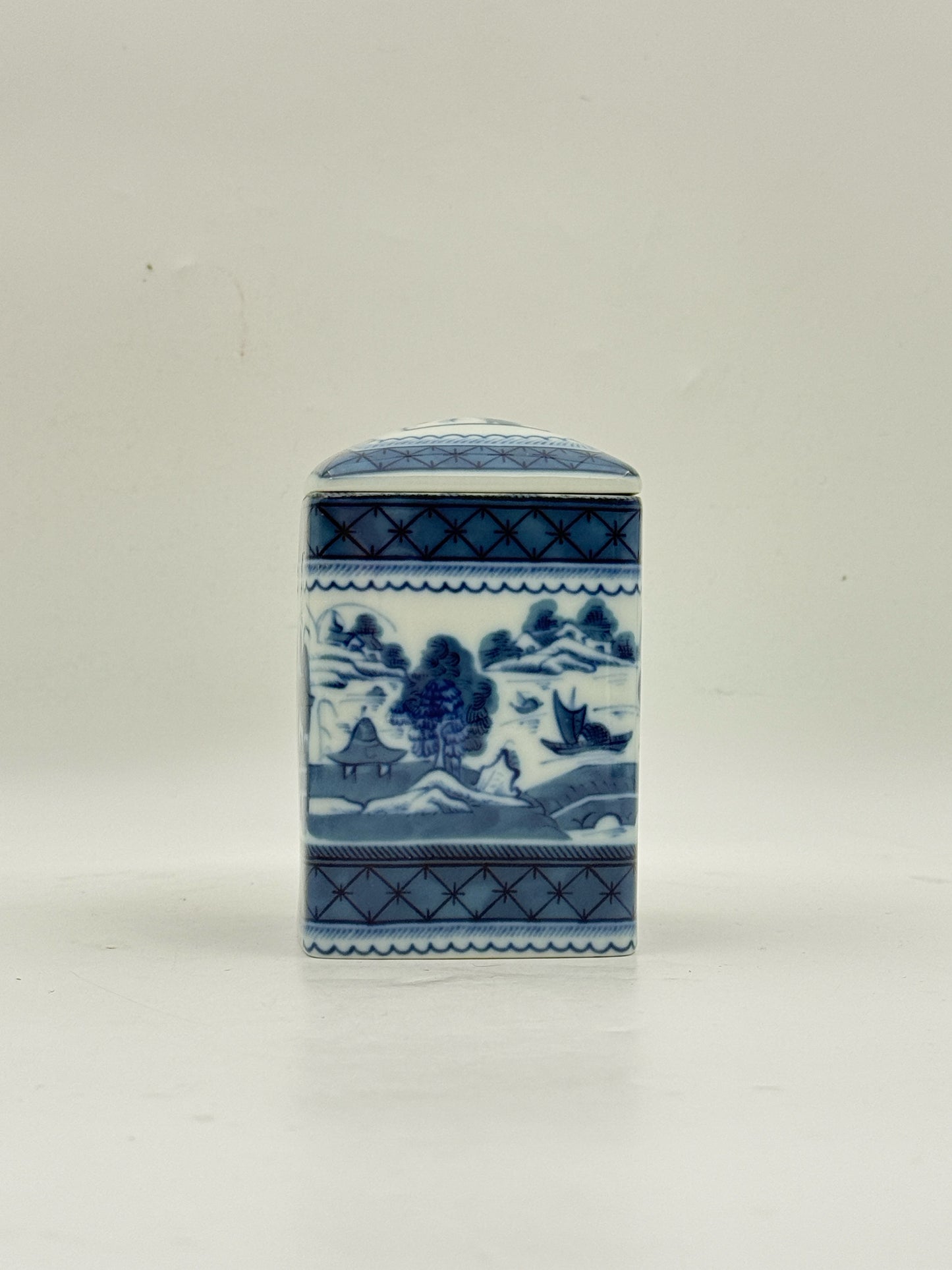 Mottahedeh Blue Canton Lidded Box