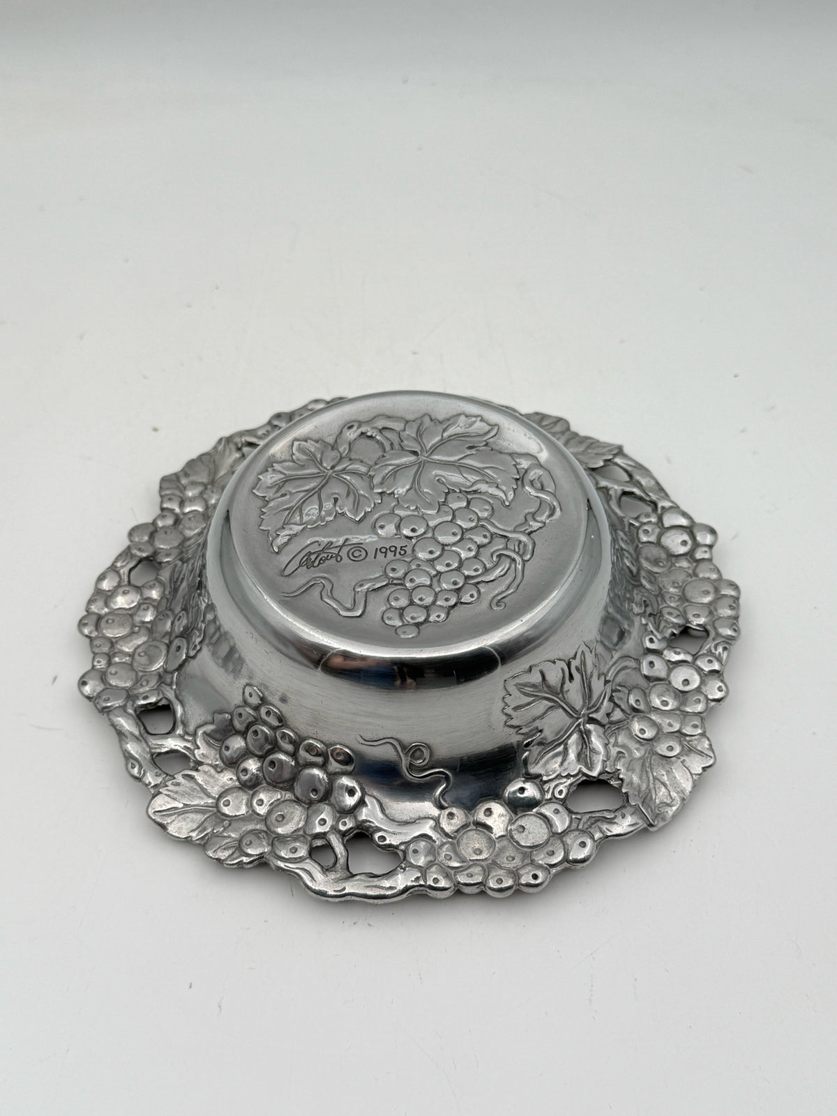 Arthur Court Grapevine Bottle Coaster