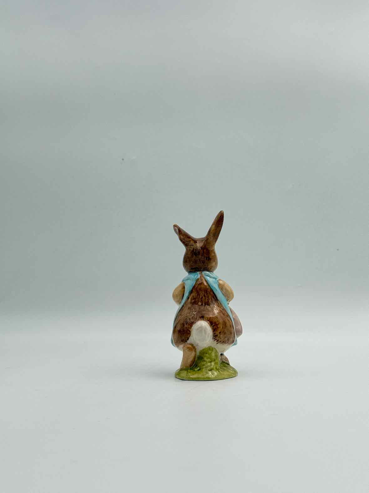 Beatrix Potter "Mrs. Flopsy Bunny" Figurine- Beswick England