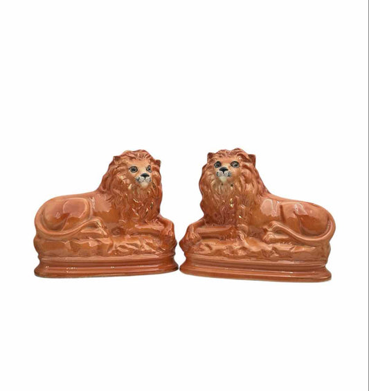 Antique Victorian Staffordshire Style Pair Ceramic Lions Decor