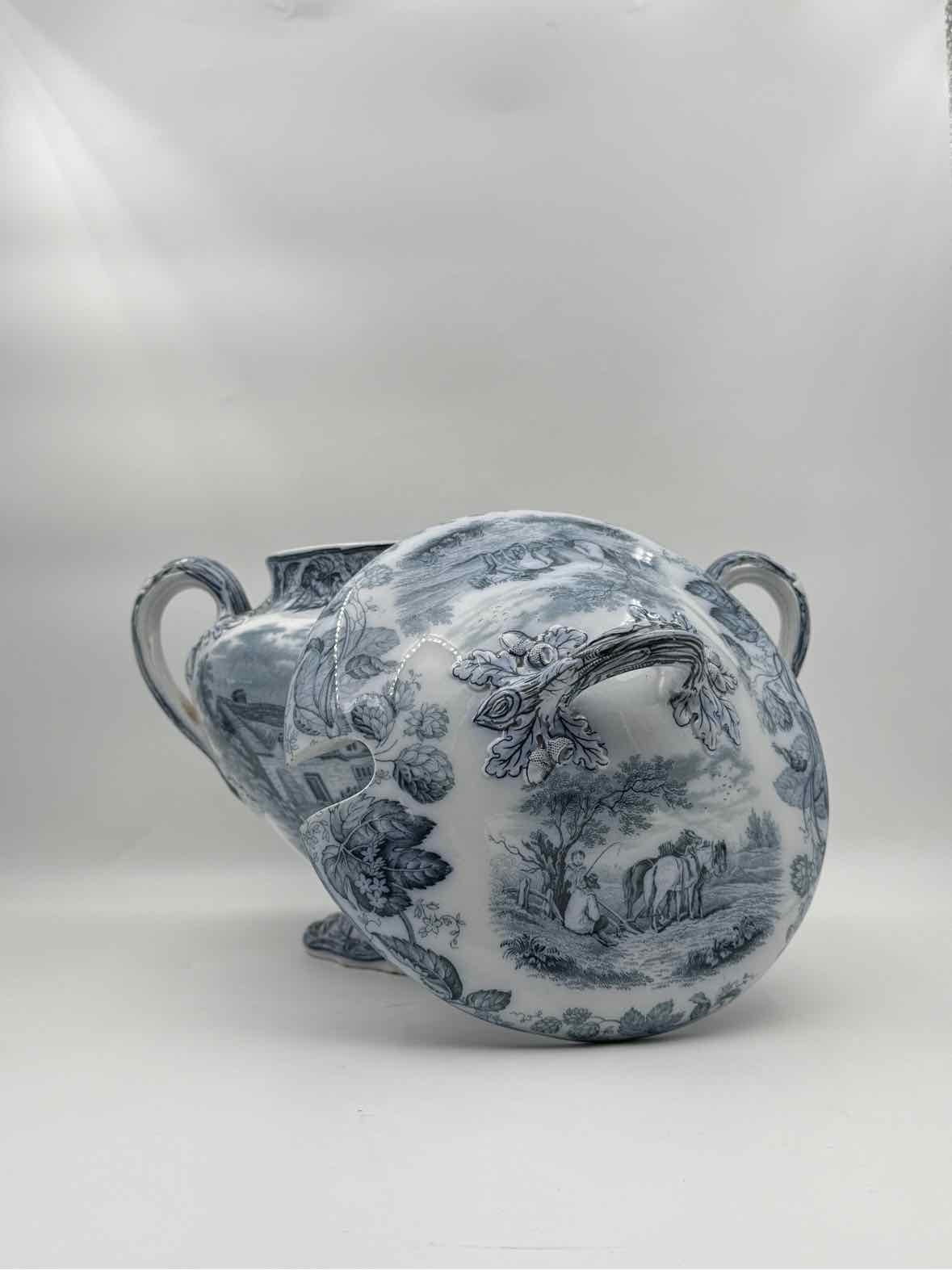 1860 Copeland Hops Soup Tureen And Underplate Set