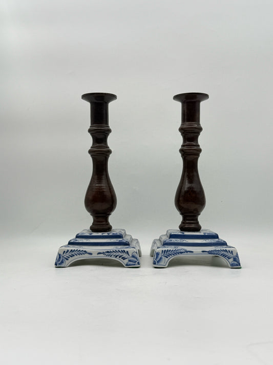 Maitland Smith Blue And White Porcelain Pair Of Candlesticks