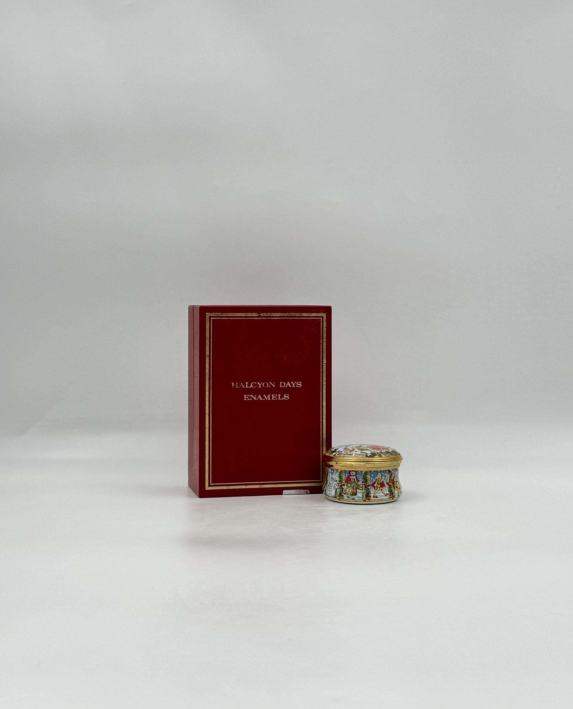 Halcyon Days Enamel Box “Home Is Where the Heart Is” – England