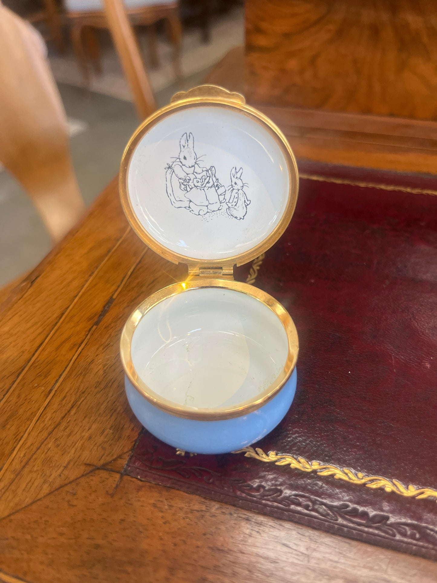 Crummlies English Enamel Box