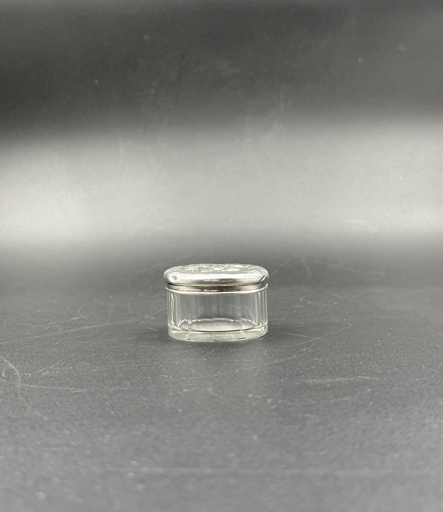 Sterling Silver Lidded Vanity Jar – Birmingham, Angels, c.1906 England