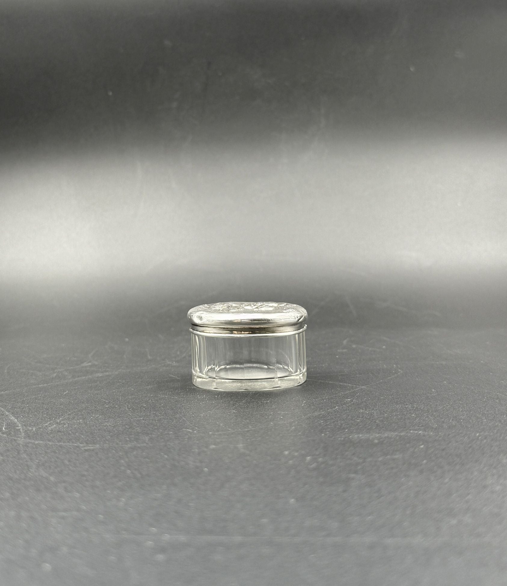 Sterling Silver Lidded Vanity Jar – Birmingham, Angels, c.1906 England